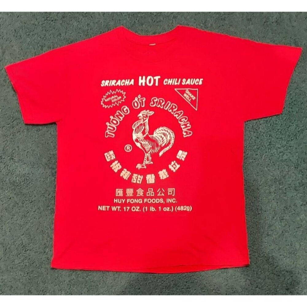 Sriracha Hot Chili Sauce Officially Licensed Red T-Shirt - Adult Size Large